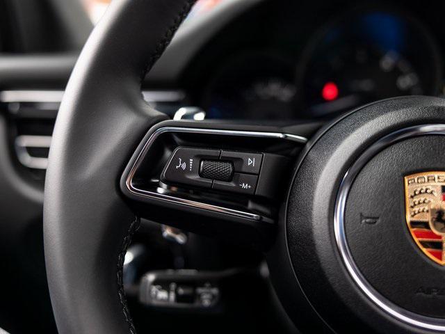 Photo of 2025 White Porsche Macan