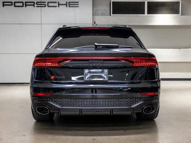 Photo of 2022 Black Metallic Audi RS Q8