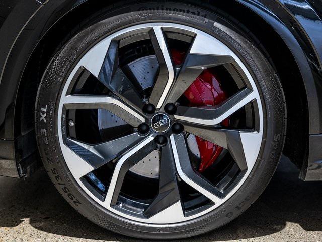 Photo of 2022 Black Metallic Audi RS Q8