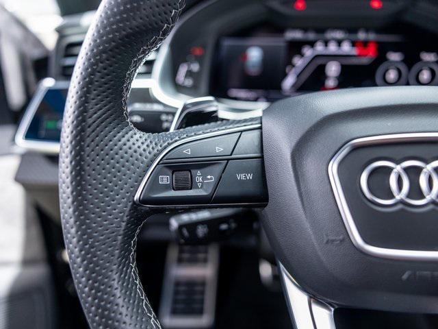 Photo of 2022 Black Metallic Audi RS Q8