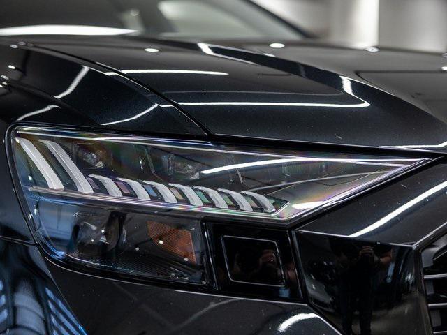 Photo of 2022 Black Metallic Audi RS Q8