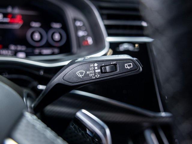 Photo of 2022 Black Metallic Audi RS Q8