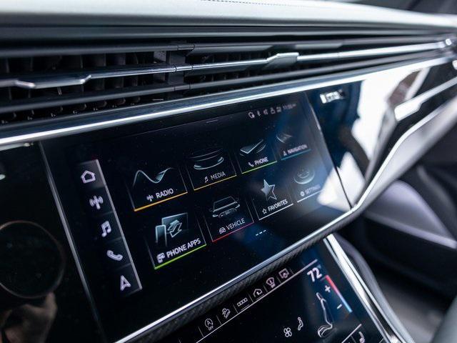 Photo of 2022 Black Metallic Audi RS Q8