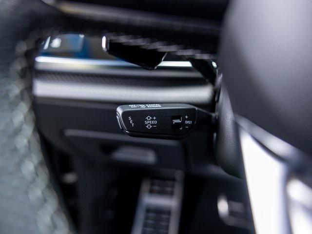 Photo of 2022 Black Metallic Audi RS Q8