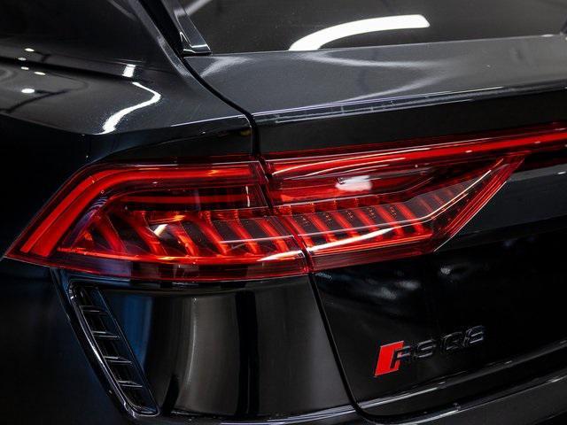 Photo of 2022 Black Metallic Audi RS Q8