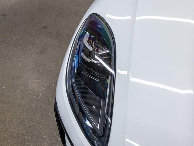 Photo of 2024 Carrara White Metallic Porsche Macan