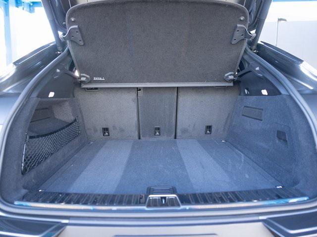Photo of 2024 Quartzite Grey Metallic Porsche Cayenne