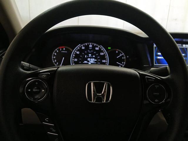 Photo of 2017 White Orchid Pearl Honda Accord