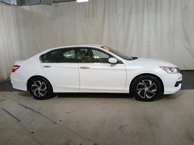 Photo of 2017 White Orchid Pearl Honda Accord
