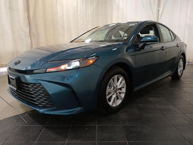 Photo of 2025 Ocean Gem Toyota Camry