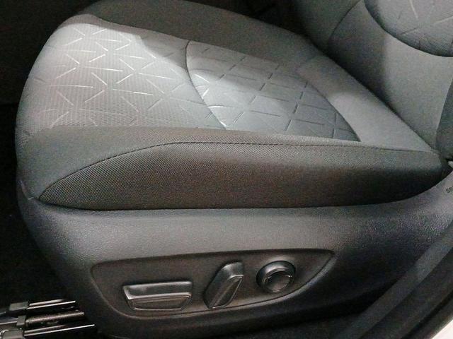 Photo of 2025 Ice Cap Toyota RAV4