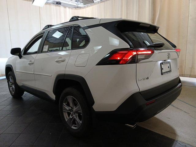 Photo of 2025 Ice Cap Toyota RAV4