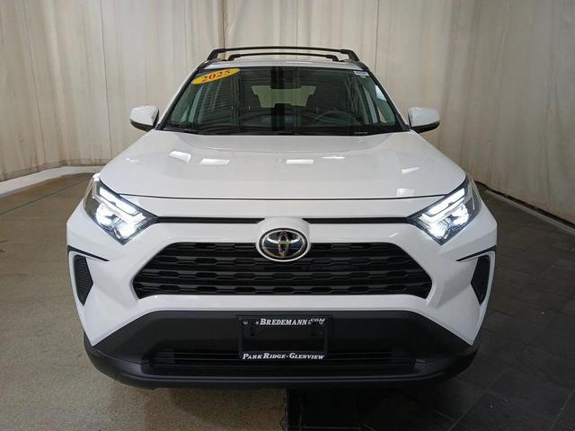 Photo of 2025 Ice Cap Toyota RAV4