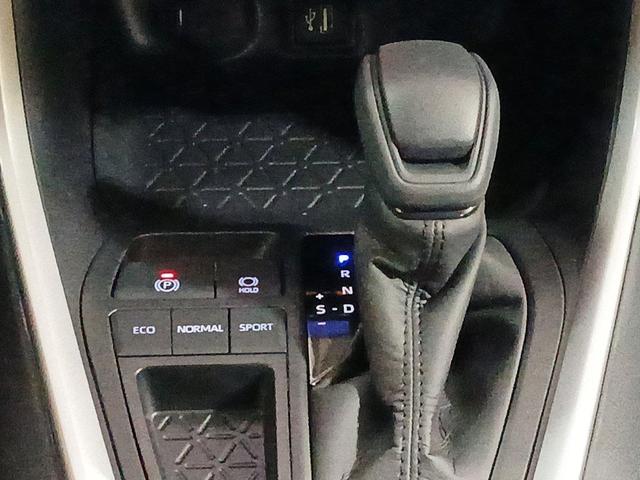 Photo of 2025 Ice Cap Toyota RAV4