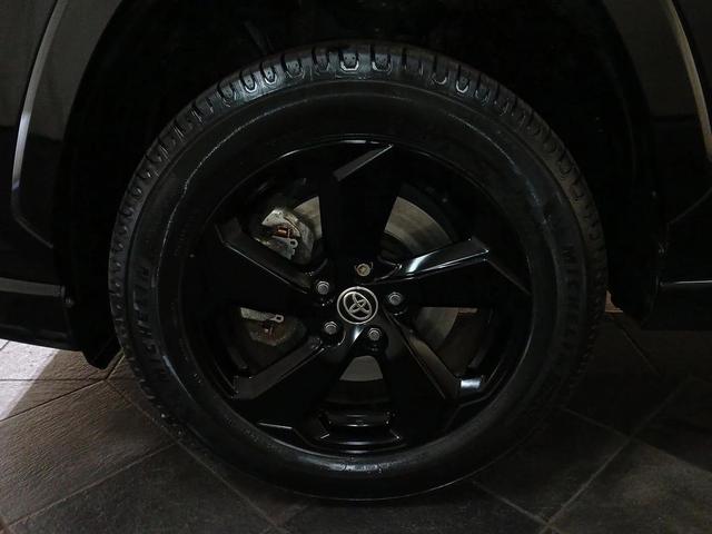 Photo of 2021 Midnight Black Metallic Toyota RAV4 Prime