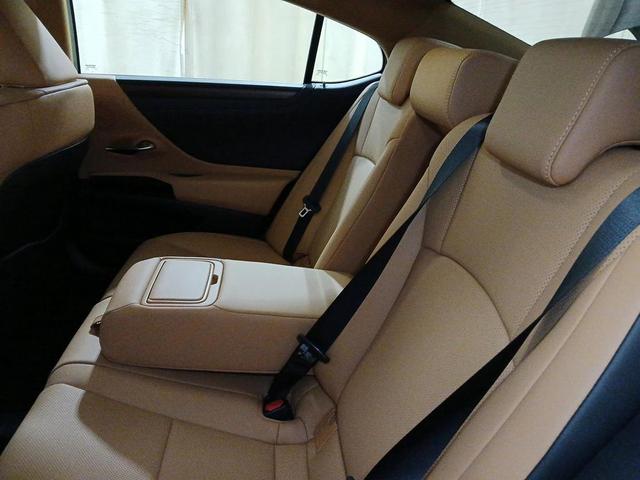 Photo of 2025 Nightfall Mica Lexus ES 350