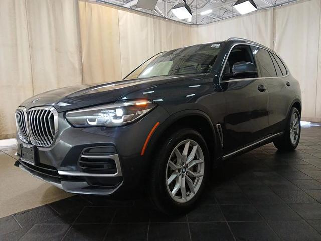 Photo of 2022 Arctic Grey Metallic BMW X5