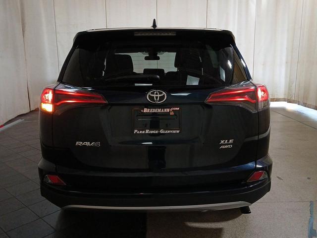 Photo of 2018 Black Toyota RAV4