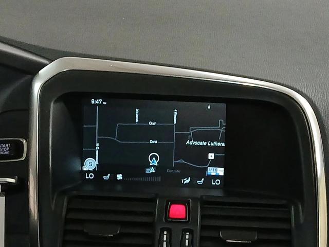 Photo of 2017 Onyx Black Metallic Volvo XC60