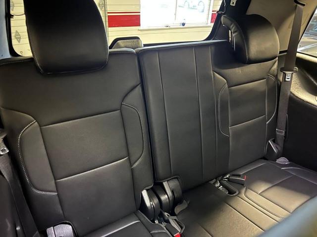 Photo of 2019 Gray GMC Yukon