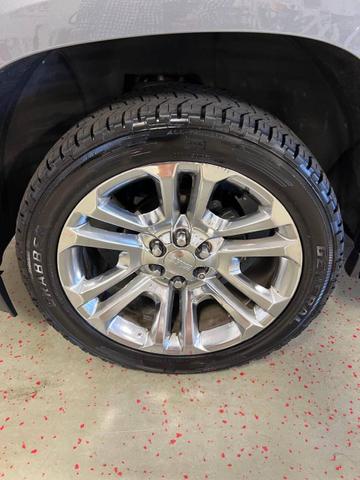 Photo of 2019 Gray GMC Yukon