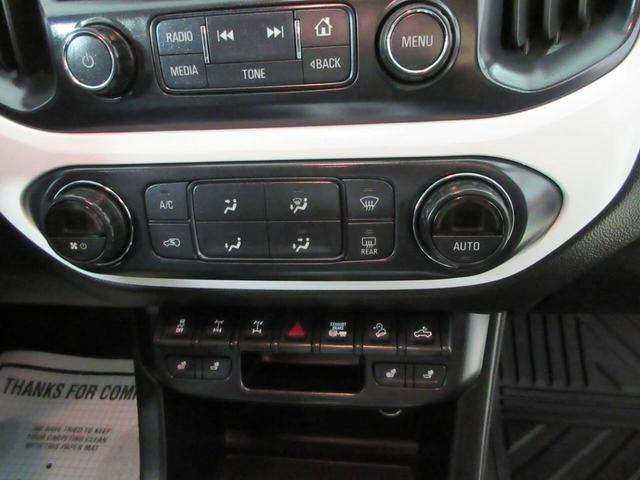 Photo of 2018 White Chevrolet Colorado