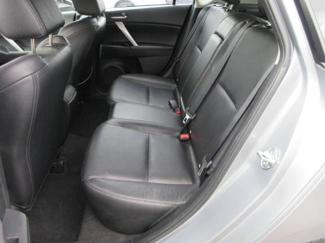 Photo of 2013 Silver Mazda Mazda3