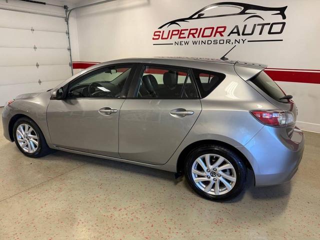 Photo of 2013 Silver Mazda Mazda3
