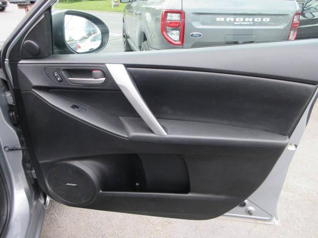 Photo of 2013 Silver Mazda Mazda3