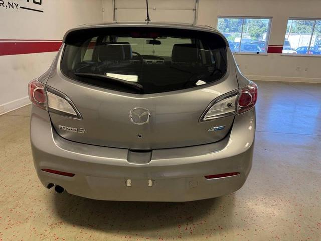 Photo of 2013 Silver Mazda Mazda3