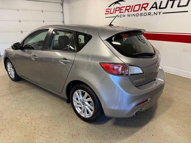 Photo of 2013 Silver Mazda Mazda3