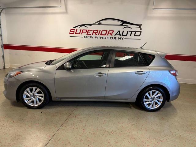 Photo of 2013 Silver Mazda Mazda3