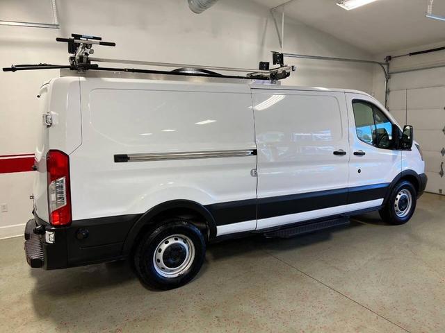 Photo of 2019 White Ford Transit-350