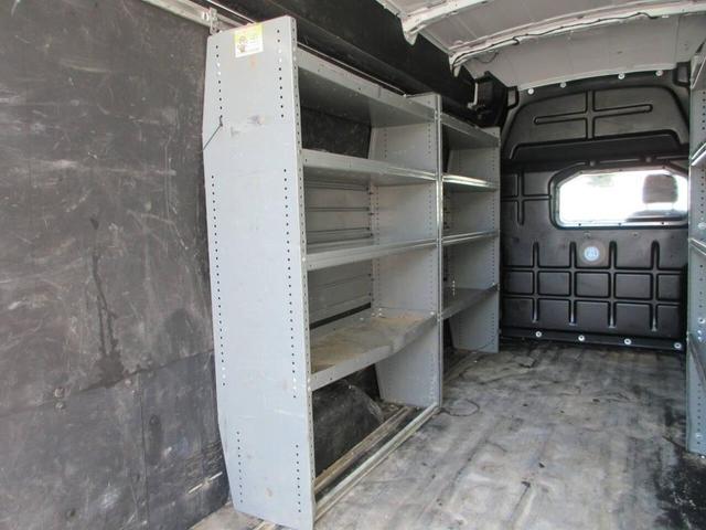 Photo of 2022 White Ford Transit-350