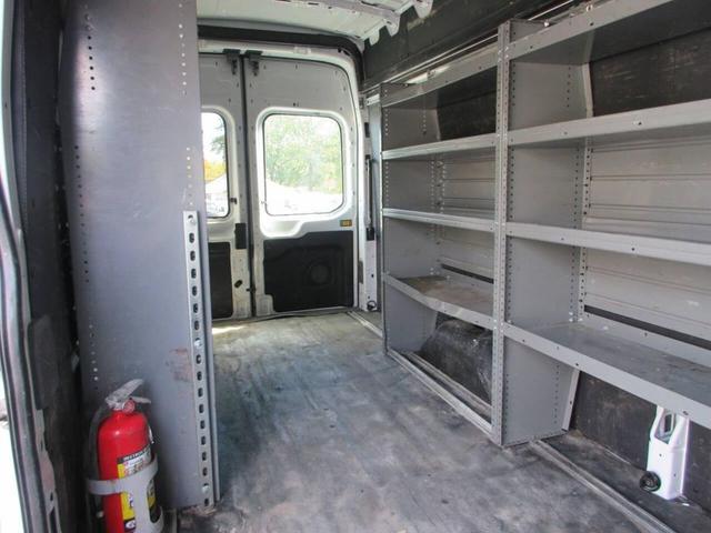 Photo of 2022 White Ford Transit-350