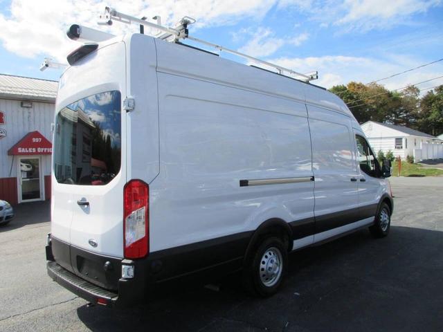 Photo of 2022 White Ford Transit-350