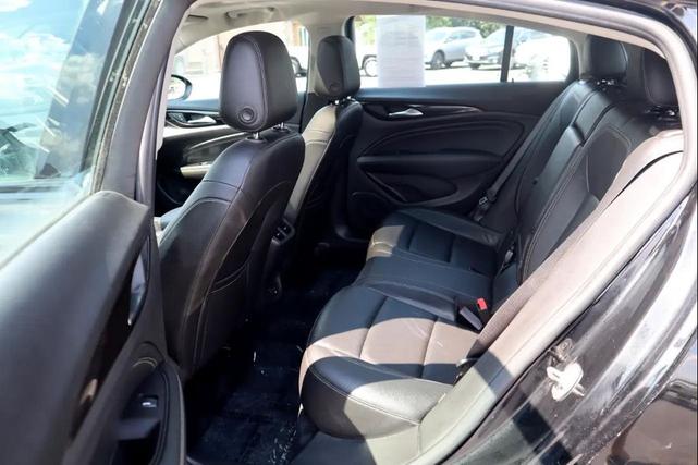 Photo of 2018 Ebony Twilight Metallic Buick Regal Sportback