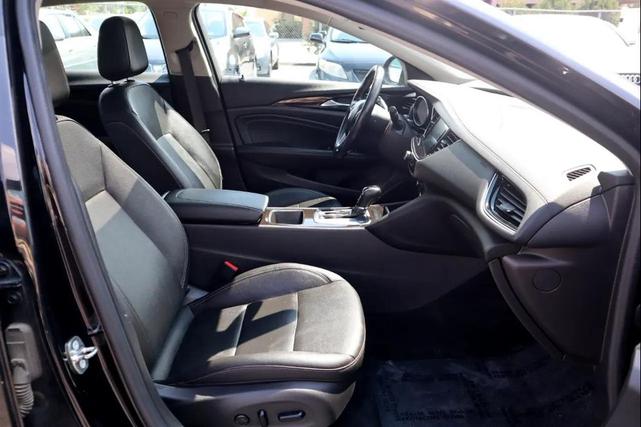Photo of 2018 Ebony Twilight Metallic Buick Regal Sportback