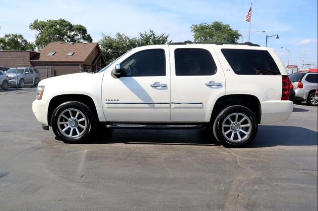 Photo of 2014 Pearl White Chevrolet Tahoe