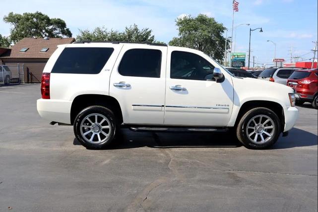 Photo of 2014 Pearl White Chevrolet Tahoe