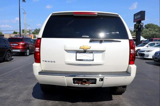 Photo of 2014 Pearl White Chevrolet Tahoe