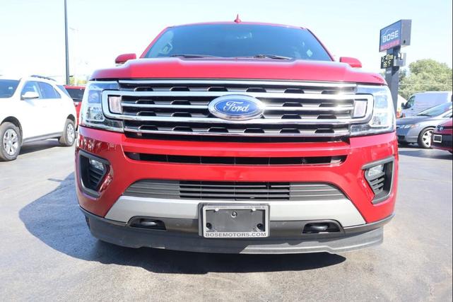 Photo of 2019 Ruby Red Metallic Tinted Clearcoat Ford Expedition