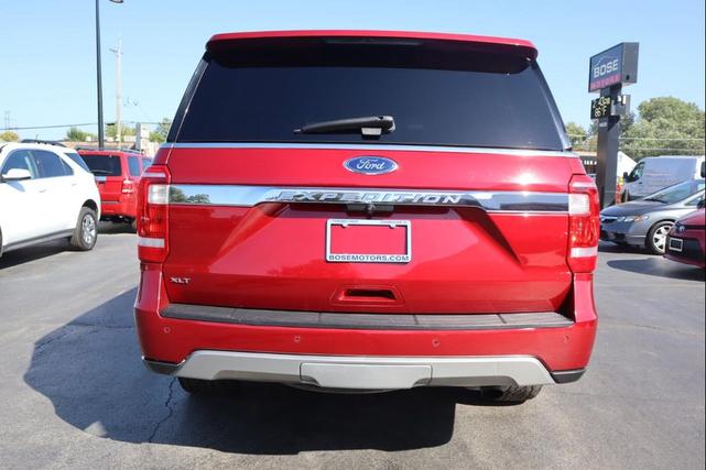 Photo of 2019 Ruby Red Metallic Tinted Clearcoat Ford Expedition