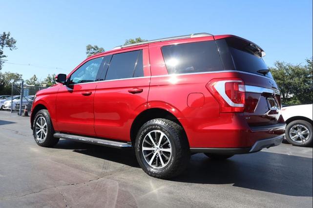 Photo of 2019 Ruby Red Metallic Tinted Clearcoat Ford Expedition