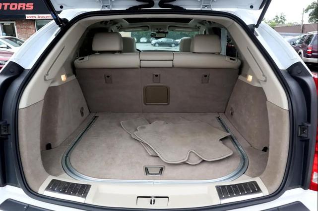 Photo of 2015 Platinum Ice Tricoat Cadillac SRX