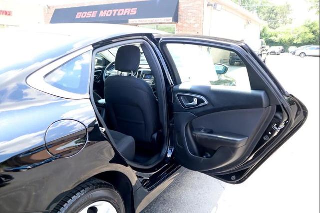 Photo of 2016 Black Chrysler 200