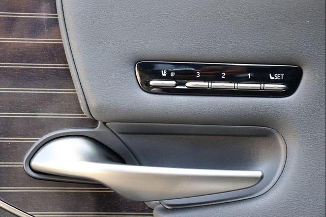 Photo of 2020 Obsidian Lexus LS 500