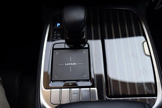 Photo of 2020 Obsidian Lexus LS 500