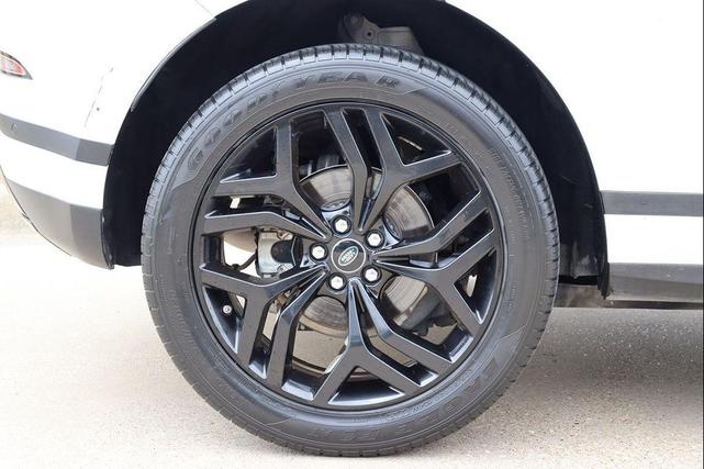 Photo of 2020 Fuji White Land Rover Range Rover Evoque