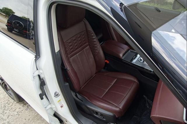 Photo of 2020 Fuji White Land Rover Range Rover Evoque